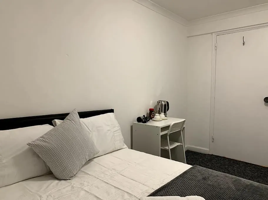 Warren Street Guest House-1